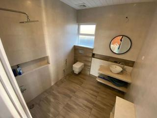 Luxury Basement with Private Pool - Dhok Sandemār - 1