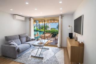 Superbe 2 Pièces Rénové Grande Terrasse et Vue Mer - Cagnes-sur-Mer - 0