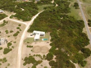 Casa con increíble vista al mar en Barrio privado Costa Atlántica - Villarobles - 1