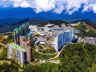Genting World Deluxe Room - Resorts World Genting - 0