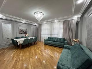3floor 4bedroom seaside apart - Bakoe - 0