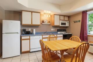 Artilla Cove Cabin 7- Lake Views- Pool & Hot Tub - 7