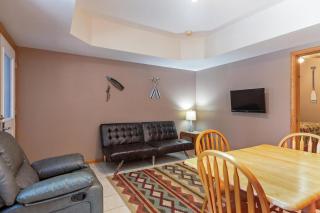 Artilla Cove Cabin 7- Lake Views- Pool & Hot Tub - Branson - 4