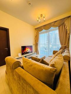 2BR - LUXE Serene Suite by Canal - Dubai - 3