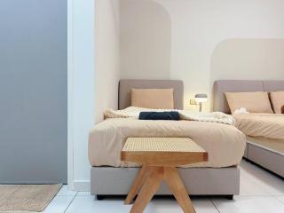 2BR Sky 5pax Creamy Style JB Bukit Indah Lotus Aeon - Johor Bahru - 4