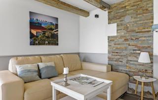 Nice Home In Allinge With Kitchen - Allinge - 8
