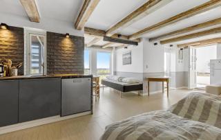 Nice Home In Allinge With Kitchen - Allinge - 8