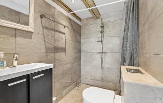 Nice Home In Allinge With Kitchen - Allinge - 7