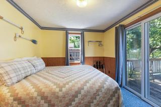 Artilla Cove Cabin 1- Lakeside - Pool & Hot Tub - Branson - 2