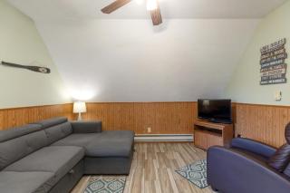 Artilla Cove Cabin 10- Lake views- Pool & Hot Tub - Branson - 5