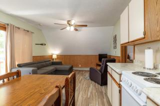 Artilla Cove Cabin 10- Lake views- Pool & Hot Tub - 4