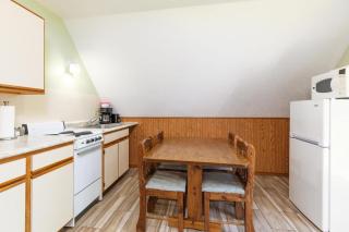 Artilla Cove Cabin 9- Lakeside- Pool & Hot Tub - Branson - 3