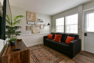 Lighthouse Lodge - 1 bedroom Lake View - 15 Min to - Kimberling City - 5