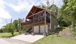 Lake House Retreat - Private Hot Tub - Lampe - 2