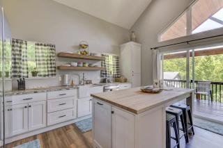 Lake House Retreat - Private Hot Tub - Lampe - 7
