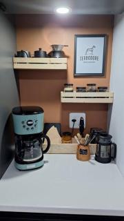 Retreat on 3rd - Pets Welcome - Coffee Bar - Hallack Rock - 4