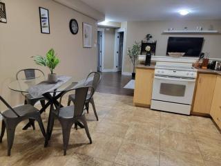 Cozy basement in the city - Moncton - 3