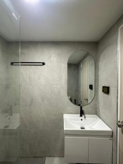 1B1B Classic and Cozy Room Nimman15, Free Bicycles, Hi-Speed WIFI - 2