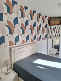 Belle maison au bord du plan d'eau - 8