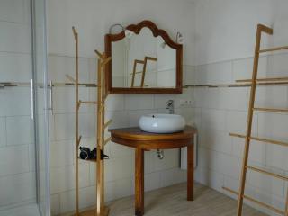 Holiday apartment Uhu in the house on linden tree - 2