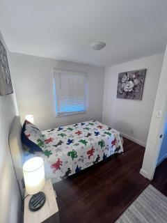 Comfortable 3BR Close to All - 1