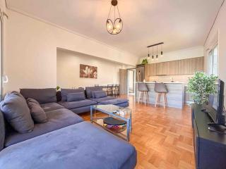 Light & Spacious Apartment near Glyfada Center - 2