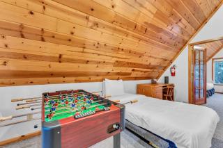 Mountain Retreat Near Ski Resorts and Lake - 7