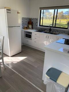 Hunter Hideaway Cottages - Rothbury - 8