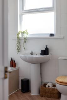 Riverdale Residence 4 Beds - Plumstead - 4