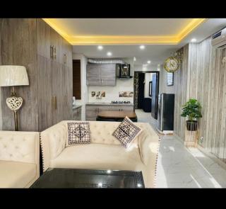 One Bed Luxury Apartment - 4
