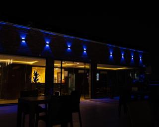 Formula 2 Hotels and Suites - 1