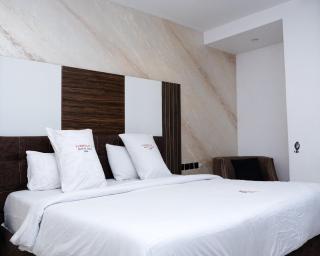 Formula 2 Hotels and Suites - Ewu - 5