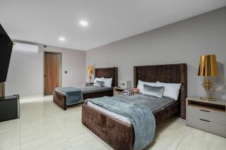 white house poblado - 3