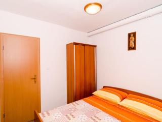 Apartment Berk - One-Bedroom Apartment with Terrace - 2