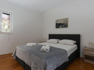 Apartment Perina - Comfort Two Bedroom Apartment with Terrace and Sea View - Sutivan - 3