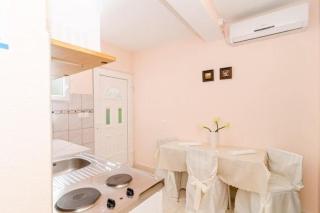 Apartments Villa Nikol - Two Bedroom Apartment with Balcony and Sea View APT 7 - Trpanj (Trappano) - 8
