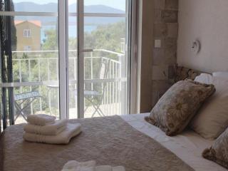 Villa Vera -Three Bedroom Villa with Swimming pool - Lovište - 2