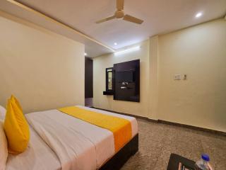 Hotel Satnam Grand Dalhousie !! Main Highway Hotel ! Balcony Rooms ! Parking Space ! Mountain View - Dalhousie - 6