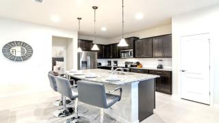 Last Minute Disney Getaway! Private Pool, Hot Tub & Games Room. Book Now! #56619 - Kissimmee - 3