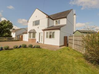 Pass the Keys Home With Hot Tub Close to Beach - Pentraeth - 7
