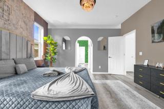 Beautiful 5BR 4 baths Themed home near Disney and Universal, Private Pool, Gameroom, baby Crib and more - Kissimmee - 7