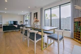 Family Fairyland 4 BRM 3 BATH near Chadstone SC - Oakleigh East - 9