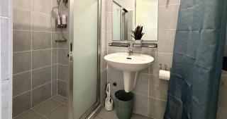 1BR Studio Unit in MOA with Balcony - Manila - 4