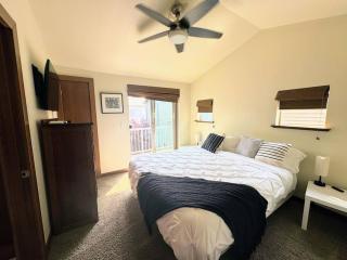 Townhouse West Seattle Abode! - 7