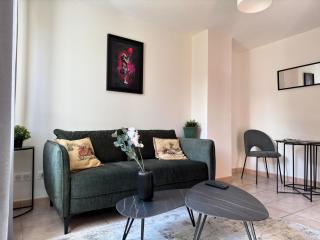 Convenient Stay with Private Parking, Smart TV & Bike Trails Nearby - Monswiller - 3