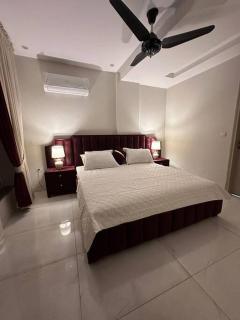 The Cozy Corner luxurious apartment & hotel - Lahore - 1