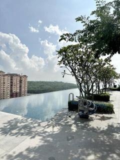 Urban Seaview with Infinity Pool, Luxury Modern Stylish 7pax 3Bedroom 3Queen - Jelutong - 2