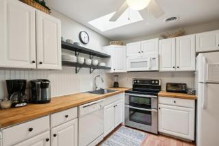 Cozy 2BR Condo - Beachside Bliss with Yard Space condo - 1
