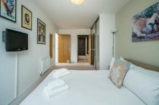 2 Bedroom Apartment Canning Town Newham ExCeL London with free Parking - Londra - 5