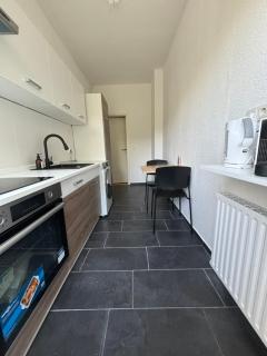 Cozy Apartment in Hannover Central - Hannover - 2